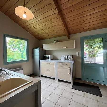 Séjour à la campagne Dans Ancien Vignoble De France Avec Piscine Partagée - Fr-1-489-545 Louchy-Montfand